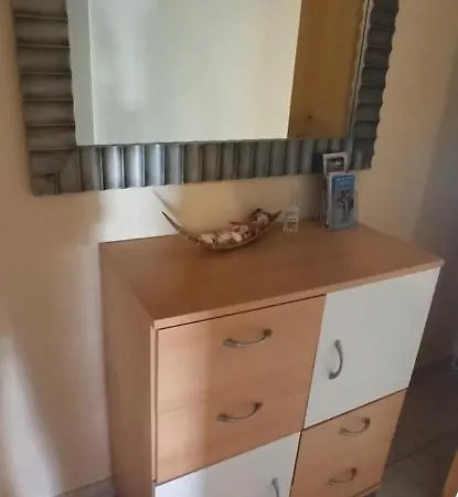 Apartment στουδίου πλήρες εξοπλισμένο κοντά στην θάλασσα. Paralía